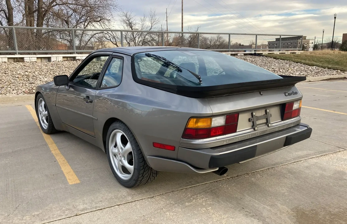 1988 Porsche 944 Turbo - Image 4 of 6