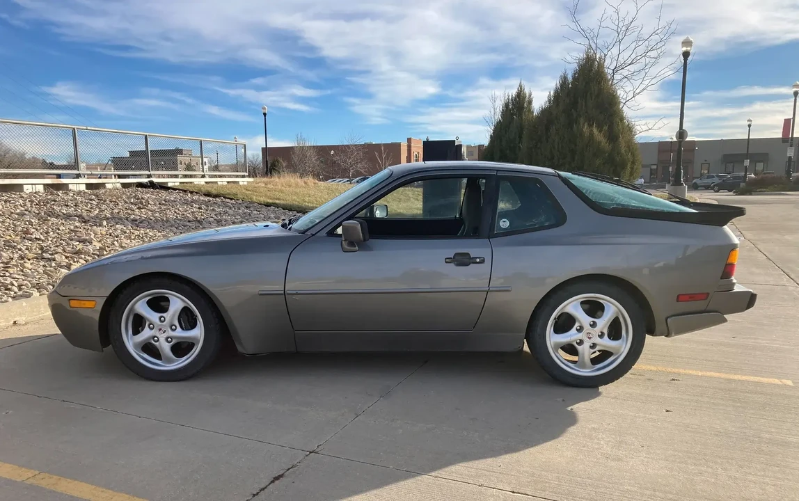 1988 Porsche 944 Turbo - Image 3 of 6