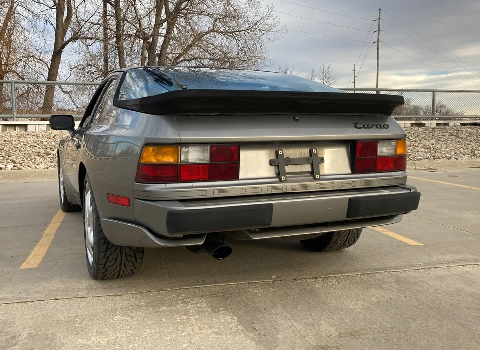1988 Porsche 944 Turbo - Image 6 of 6
