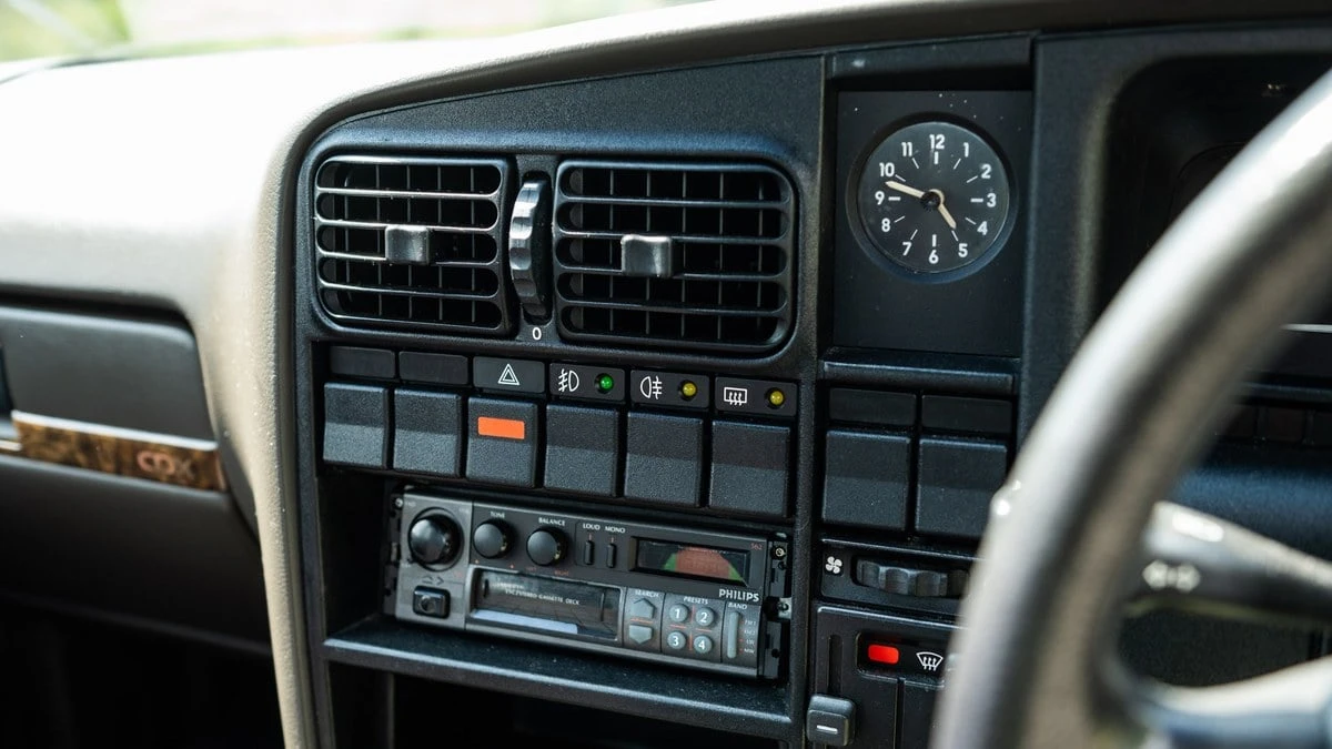1988 Vauxhall - Image 15 of 30