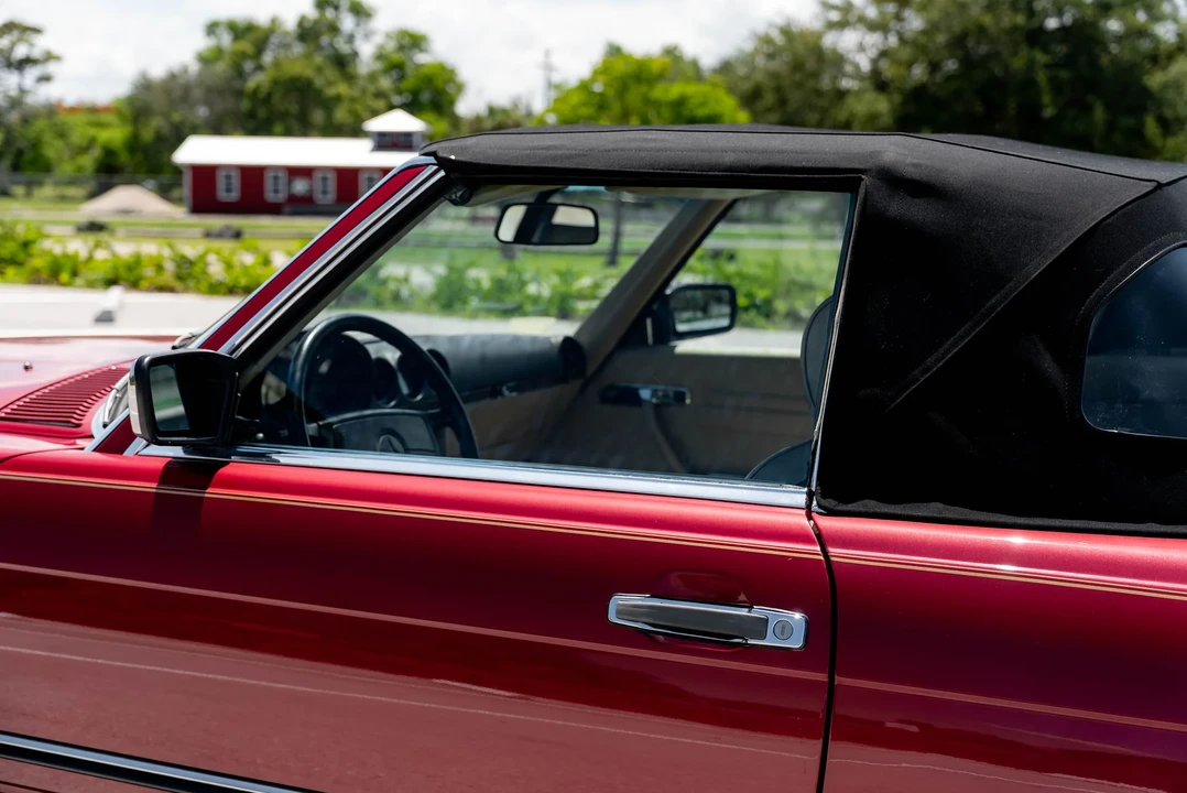 1989 Mercedes-Benz R107 SL-Class - Image 30 of 31