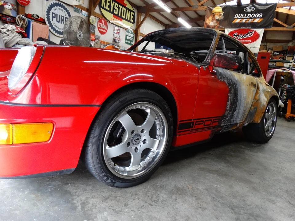 1989 Porsche 964 Carrera 4 - Image 17 of 31