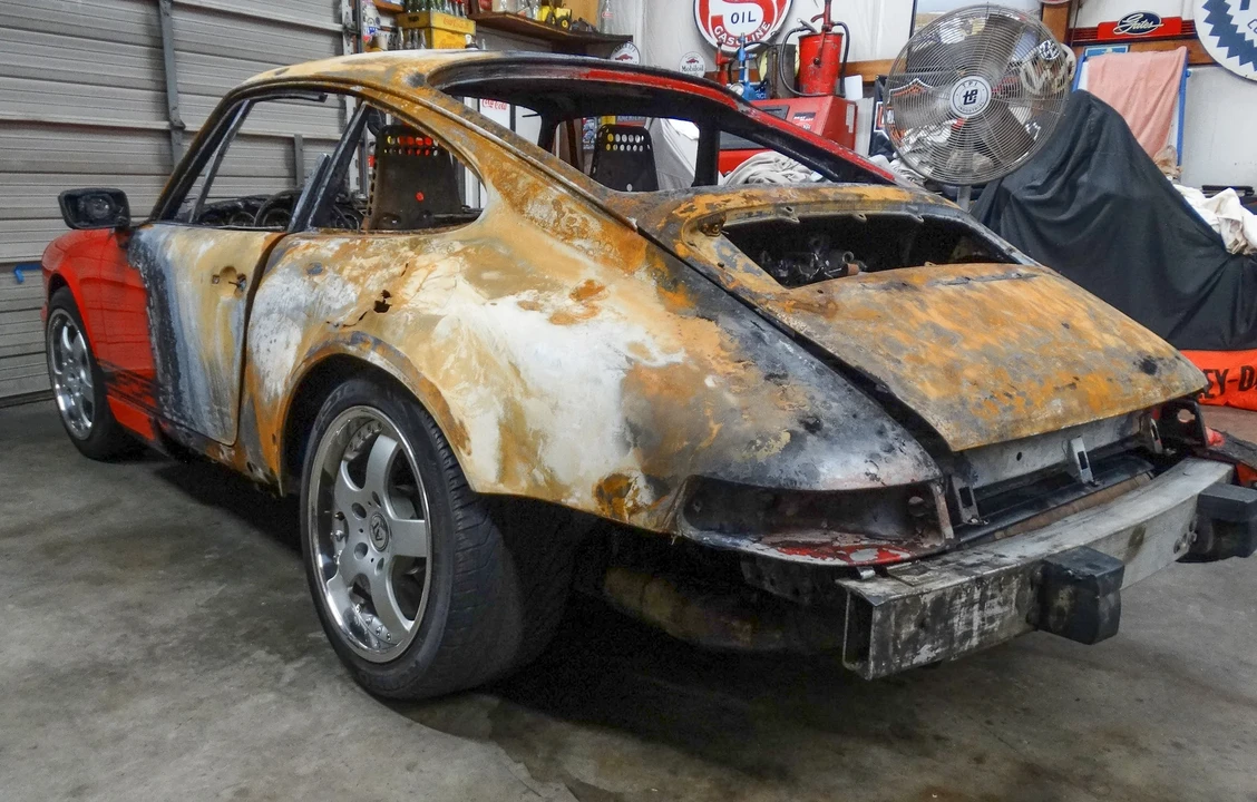 1989 Porsche 964 Carrera 4 - Image 5 of 31