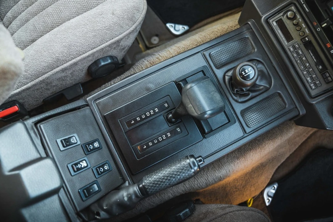 1989 Land Rover Range Rover Classic - Image 27 of 30