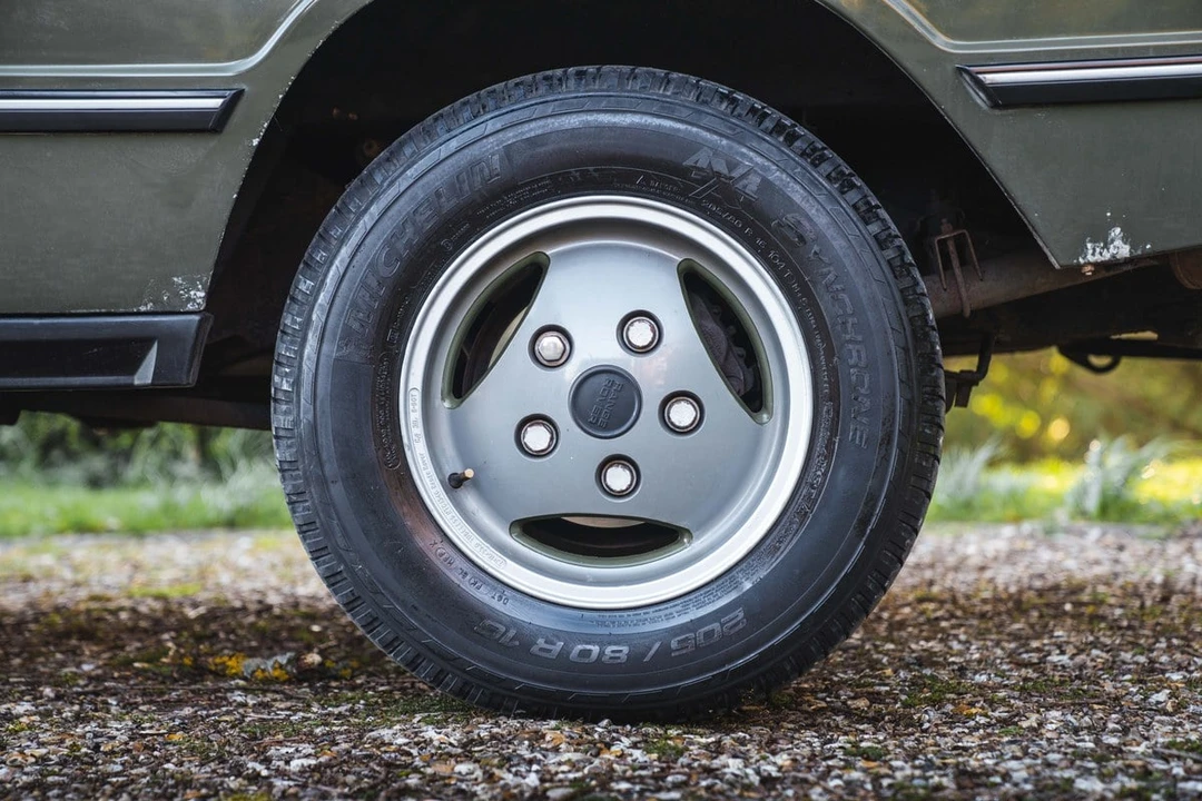 1989 Land Rover Range Rover Classic - Image 12 of 30