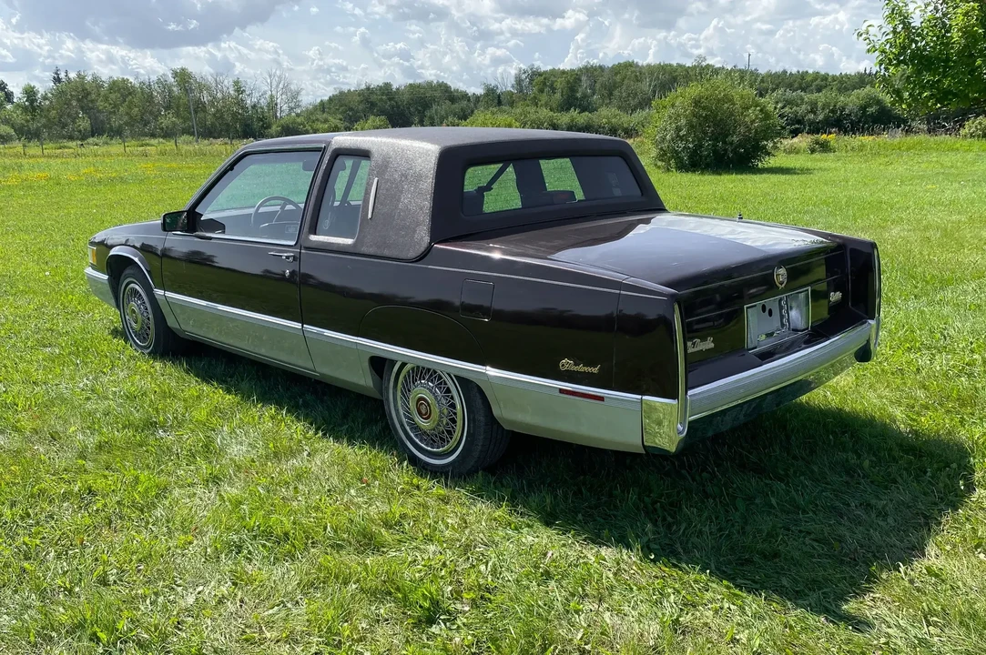 1990 Cadillac Fleetwood - Image 4 of 6
