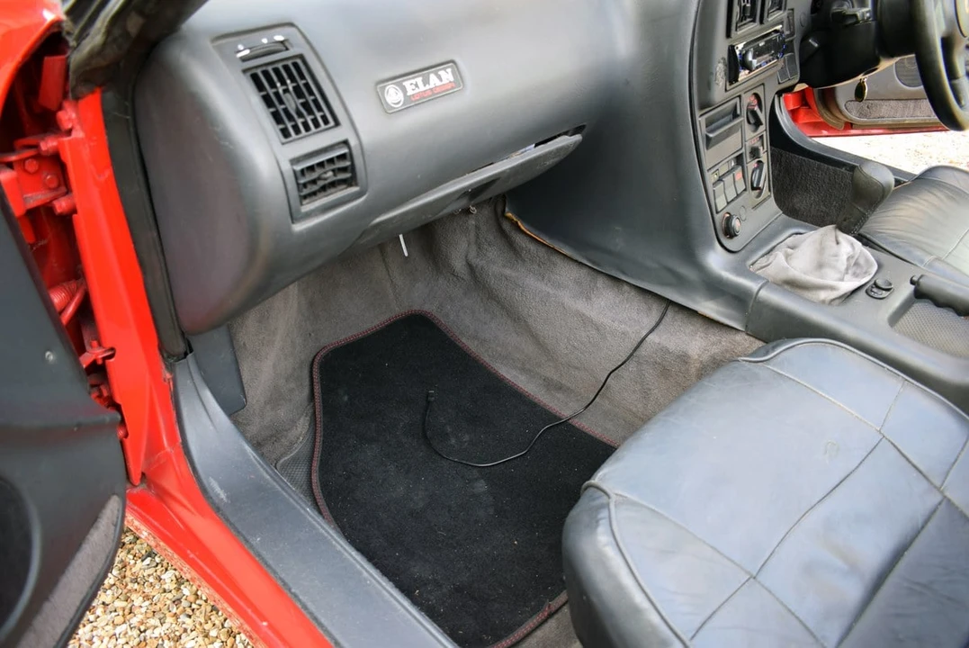1990 Lotus Elan M100 - Image 28 of 30
