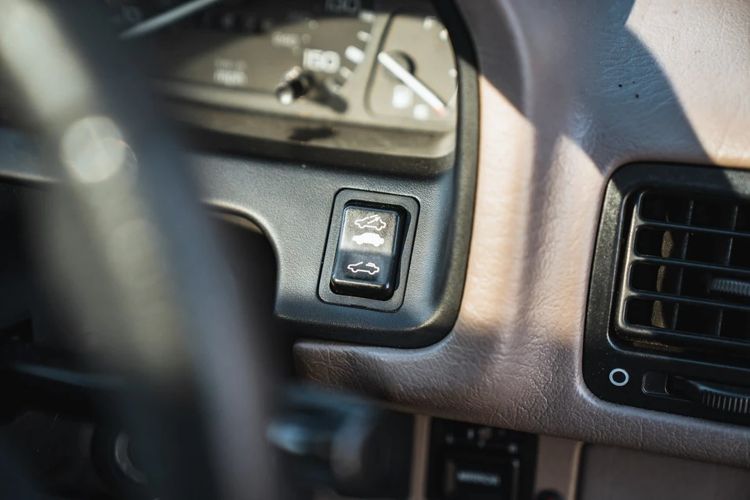 1990 Rover - Image 23 of 30
