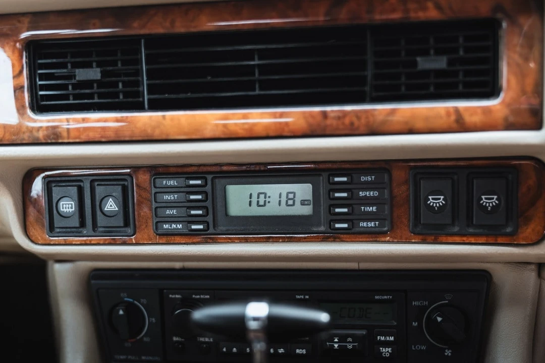 1991 Jaguar XJS Facelift AJ-16 - Image 26 of 30
