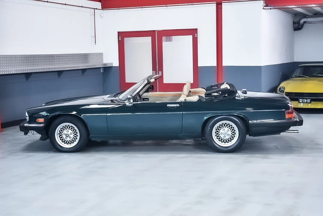 1991 Jaguar XJS Convertible - Image 23 of 30
