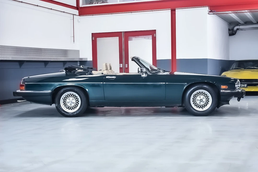 1991 Jaguar XJS Convertible - Image 16 of 30