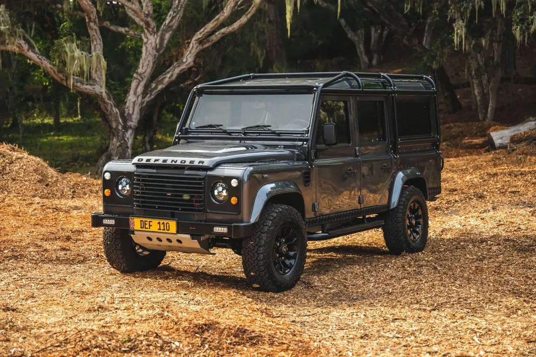 1991 Land Rover Defender 110 - Image 4 of 6