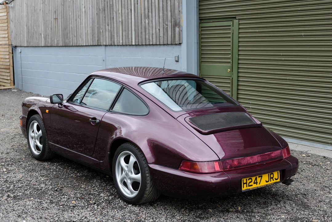 Porsche 964 Carrera - Image 28 of 31