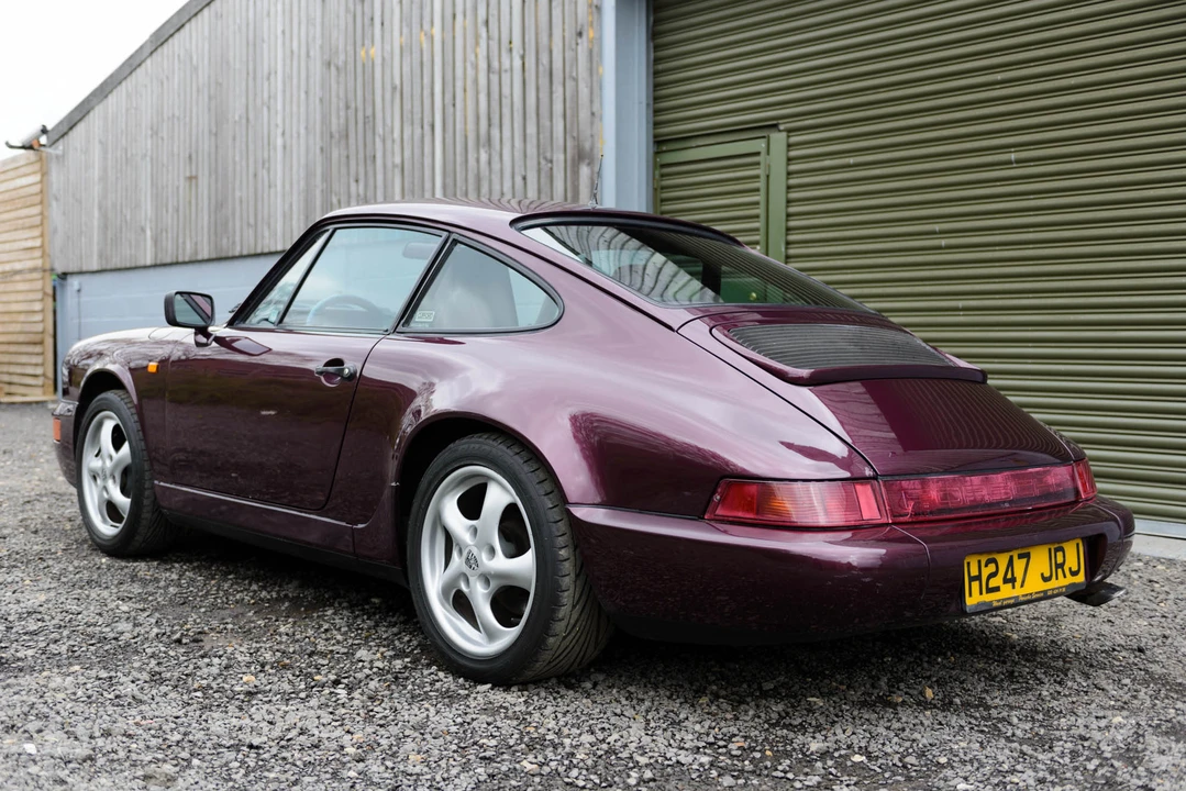 Porsche 964 Carrera - Image 27 of 31