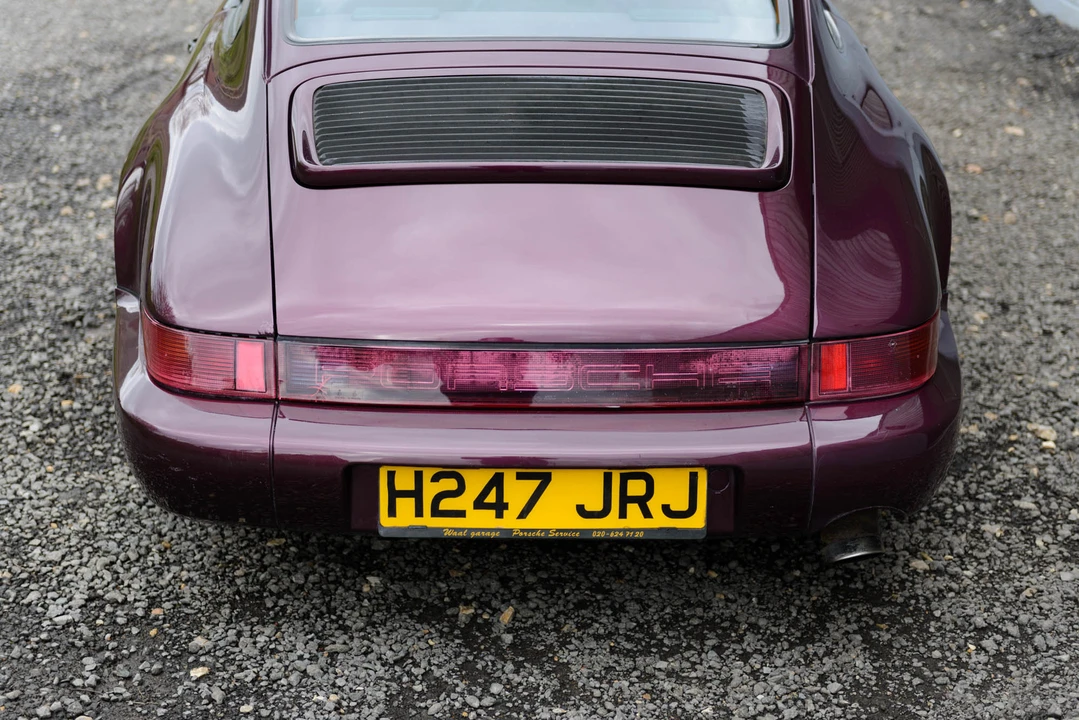 Porsche 964 Carrera - Image 26 of 31