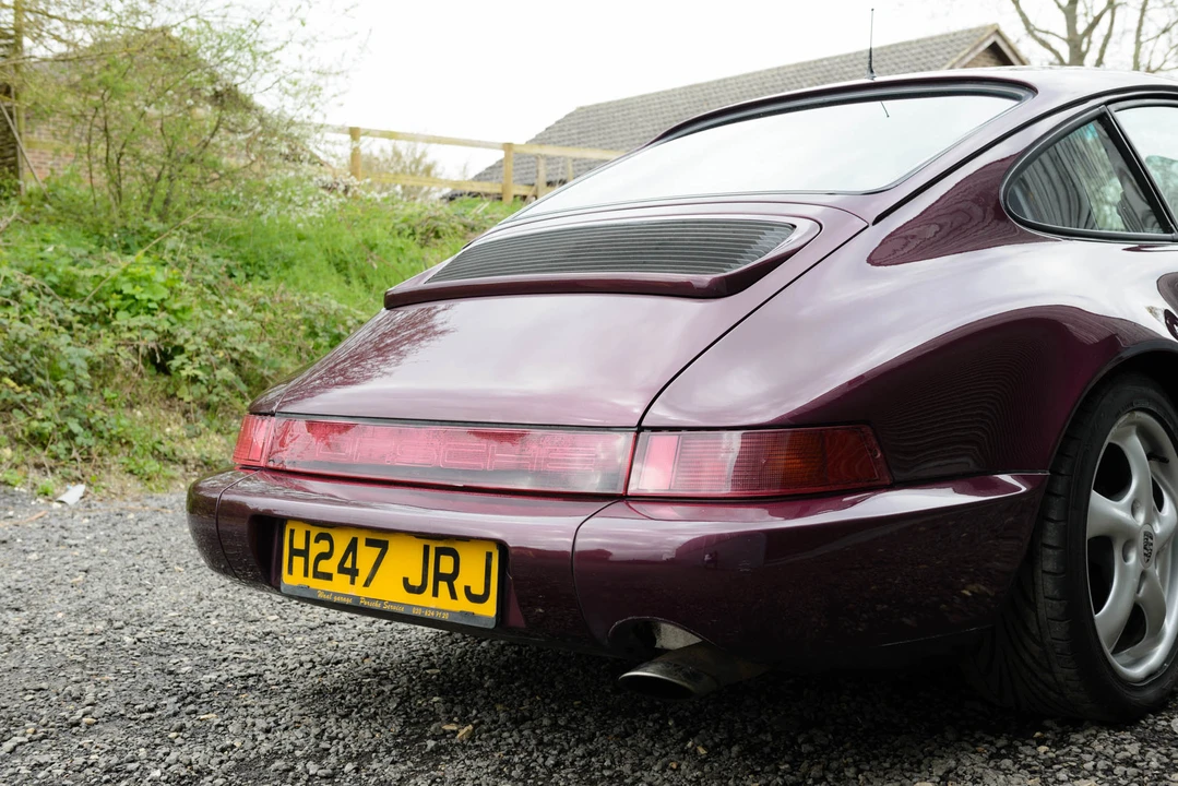Porsche 964 Carrera - Image 13 of 31