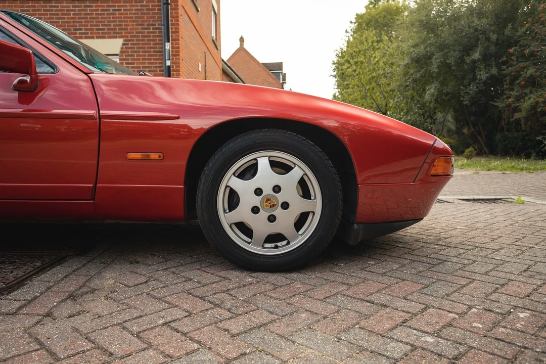 1991 Porsche 928 S4 - Image 19 of 30