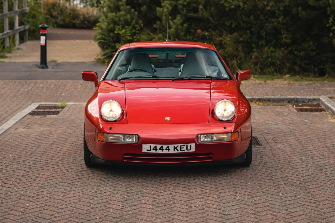 1991 Porsche 928 S4 - Image 16 of 30