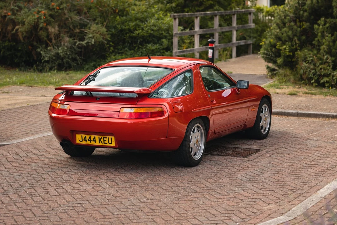 1991 Porsche 928 S4 - Image 10 of 30