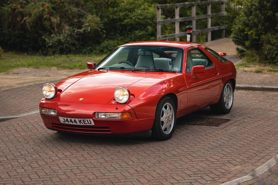 1991 Porsche 928 S4 - Image 9 of 30
