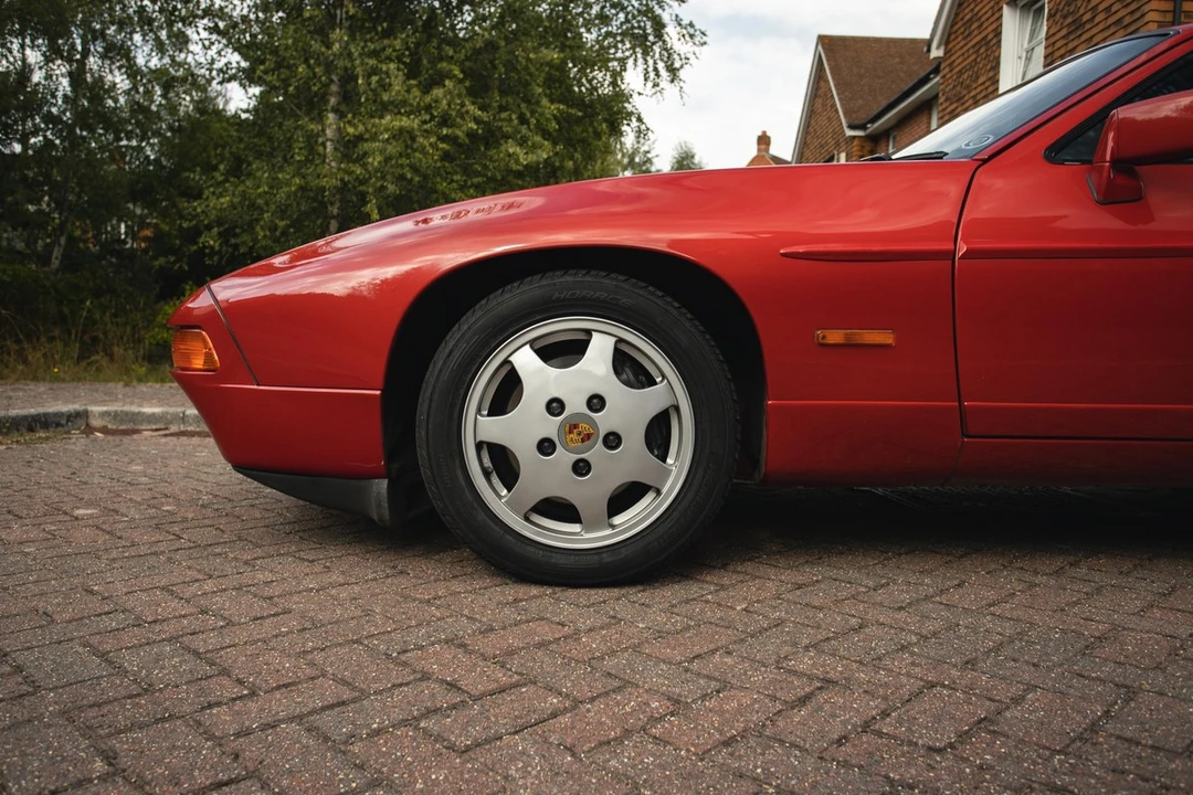 1991 Porsche 928 S4 - Image 20 of 30