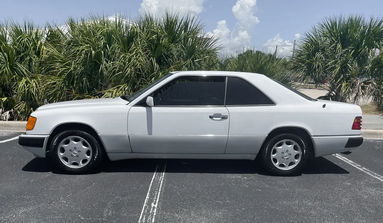 1992 Mercedes-Benz W124 E-Class - Image 2 of 6