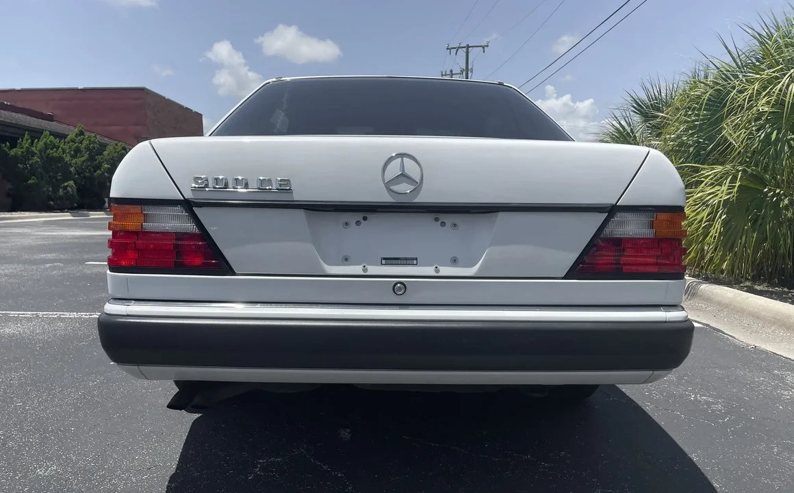 1992 Mercedes-Benz W124 E-Class - Image 4 of 6