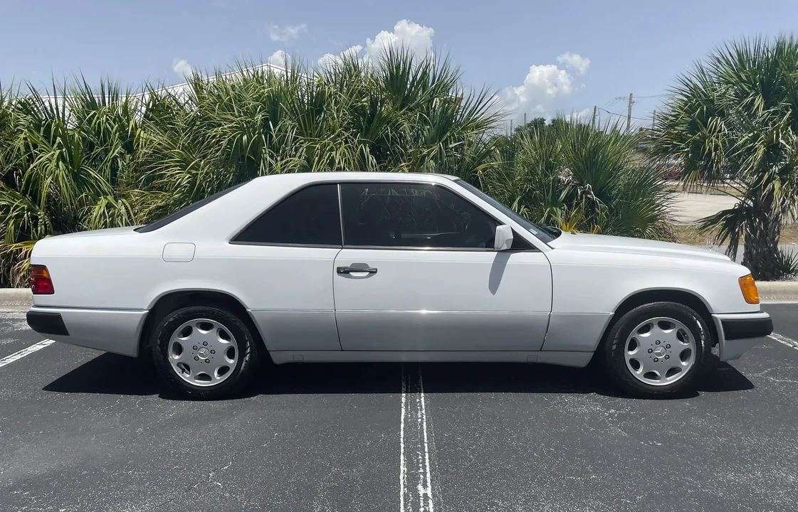 1992 Mercedes-Benz W124 E-Class - Image 6 of 6