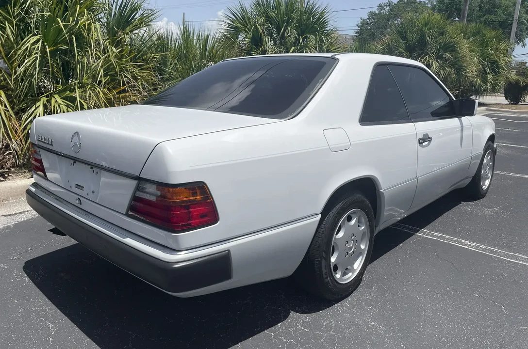 1992 Mercedes-Benz W124 E-Class - Image 5 of 6