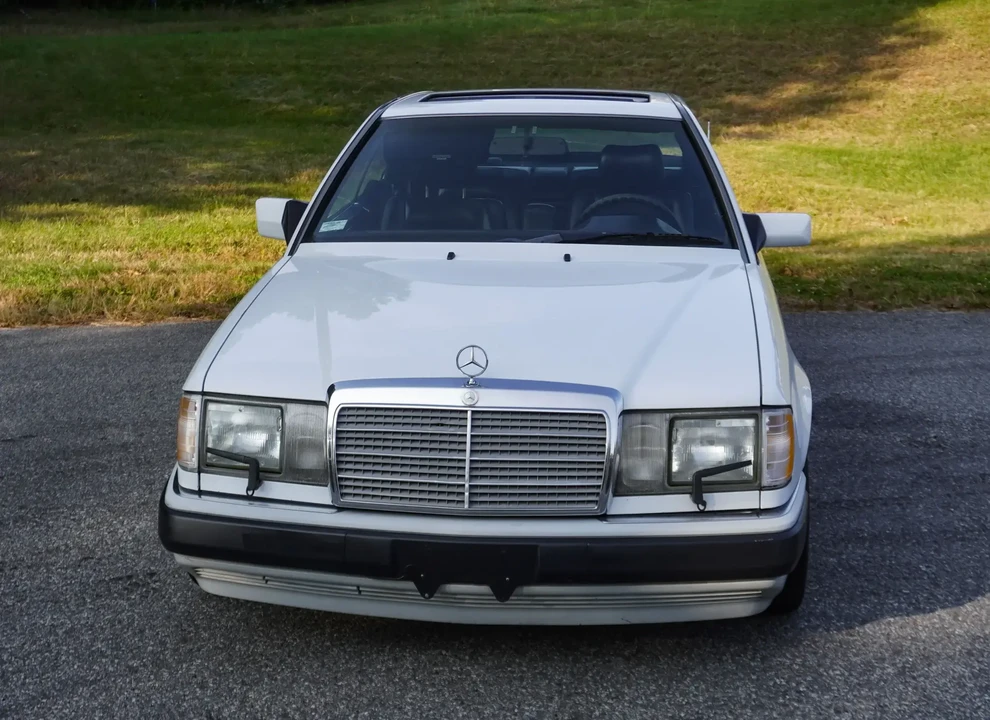 1992 Mercedes-Benz W124 E-Class - Image 2 of 6