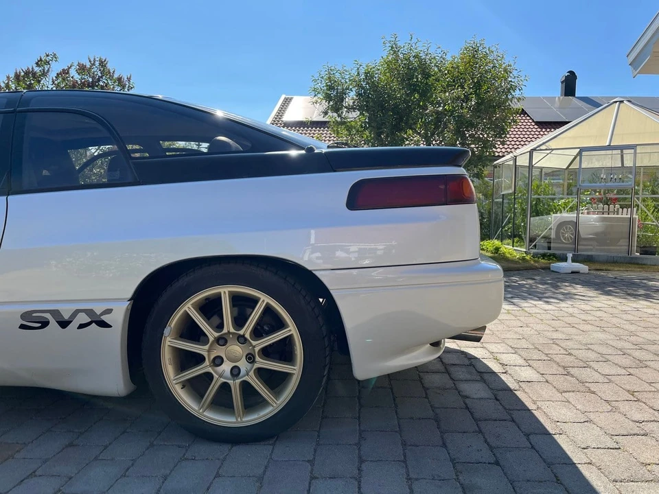 1993 Subaru SVX - Image 17 of 30