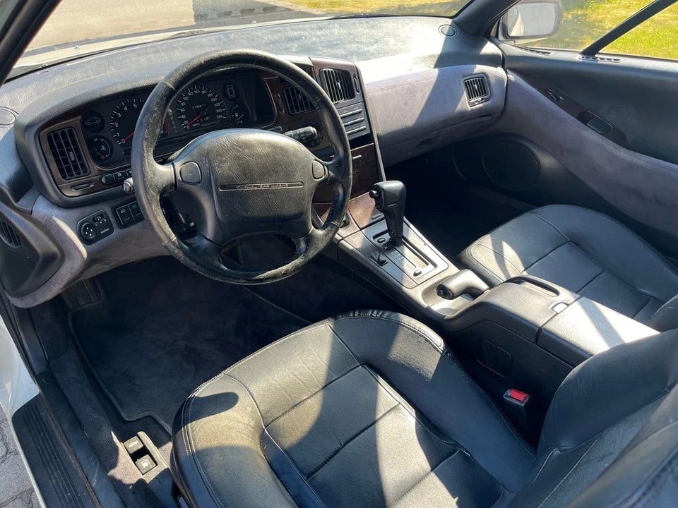 1993 Subaru SVX - Image 24 of 30