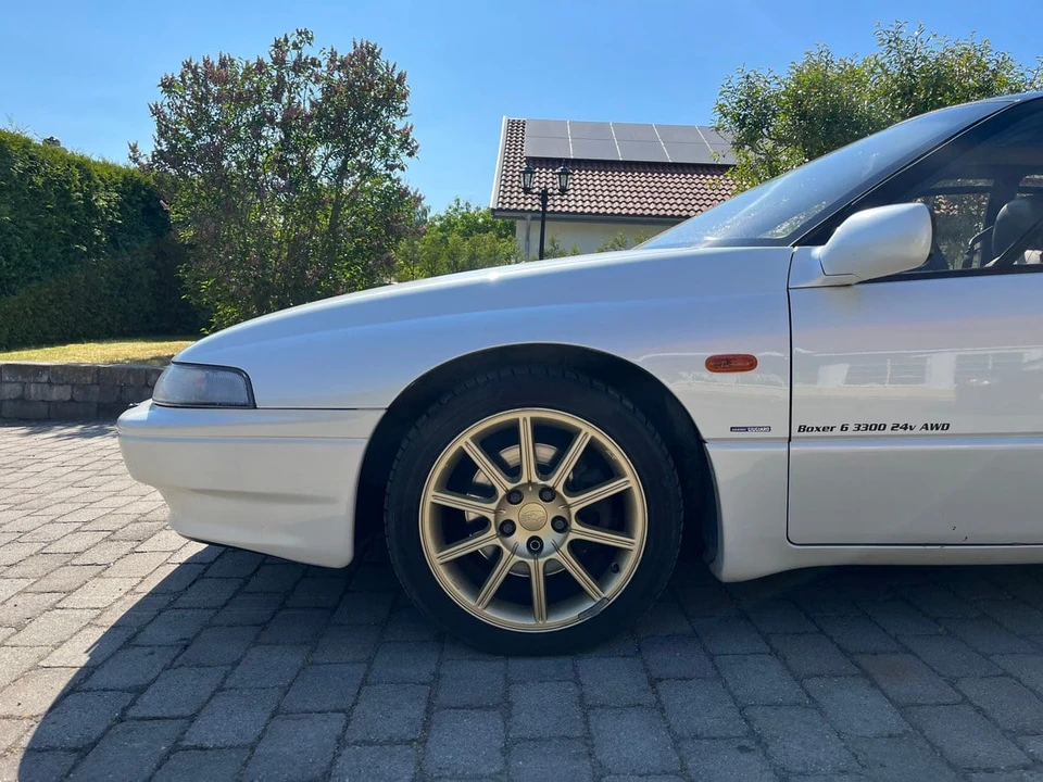 1993 Subaru SVX - Image 18 of 30