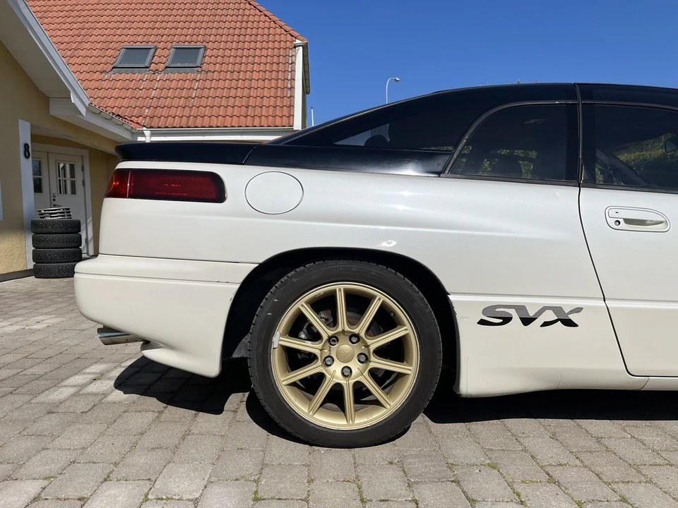 1993 Subaru SVX - Image 16 of 30