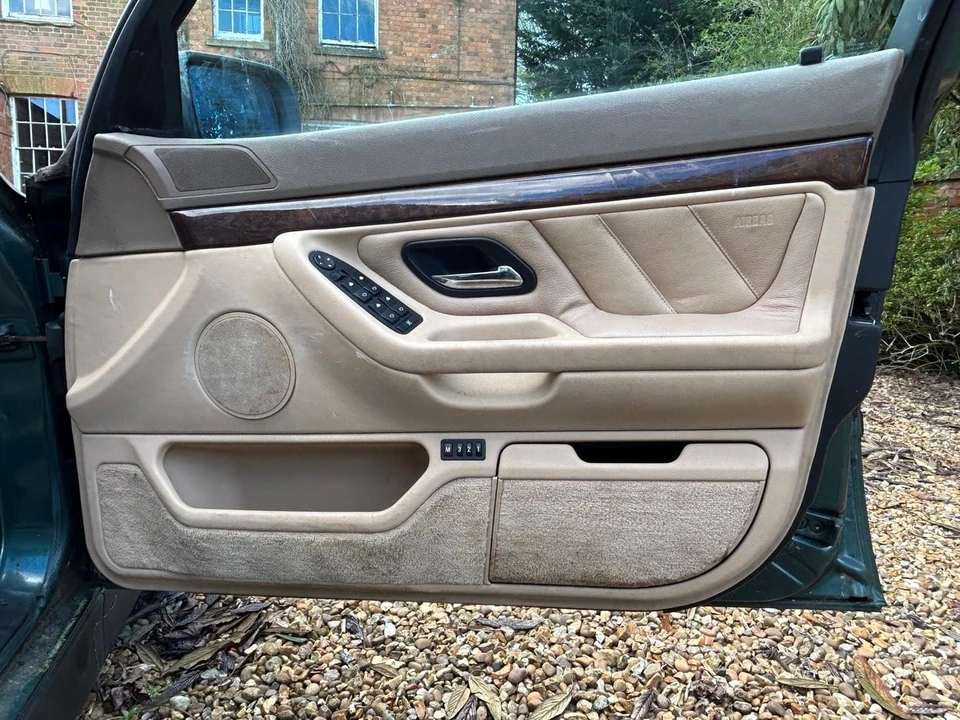 1997 BMW E38 7 Series - Image 29 of 30