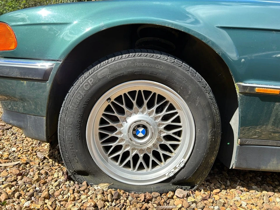 1997 BMW E38 7 Series - Image 18 of 30