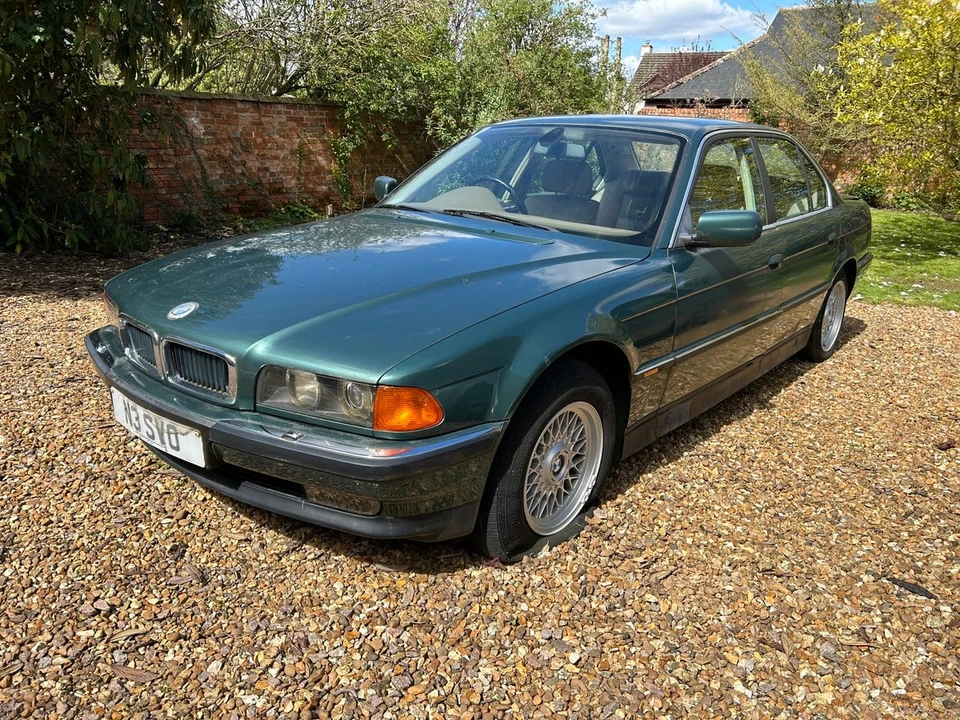 1997 BMW E38 7 Series - Image 7 of 30
