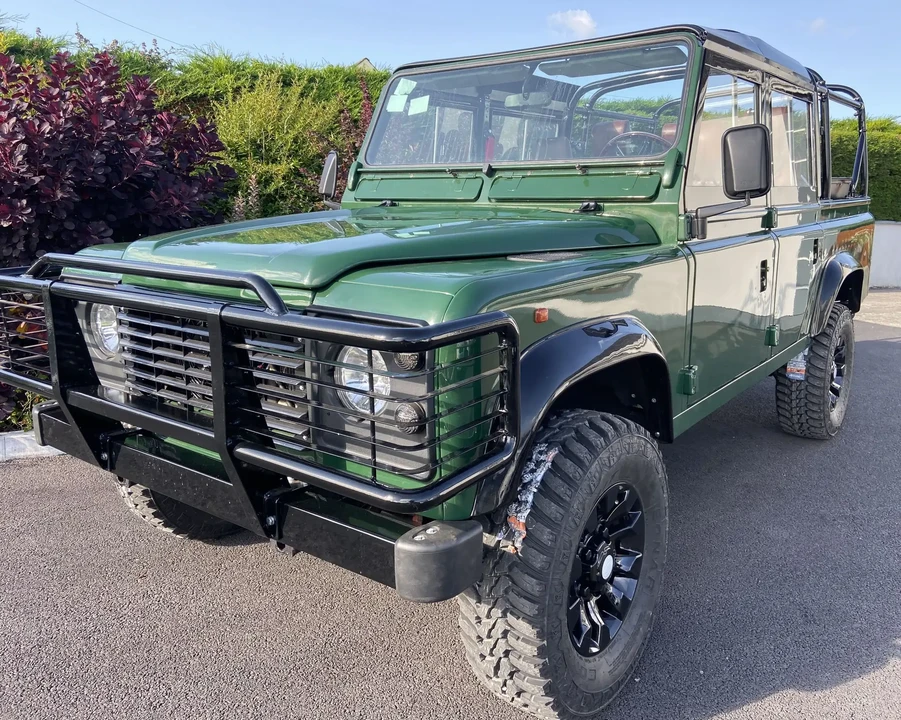 1997 Land Rover Defender 110 - Image 3 of 6