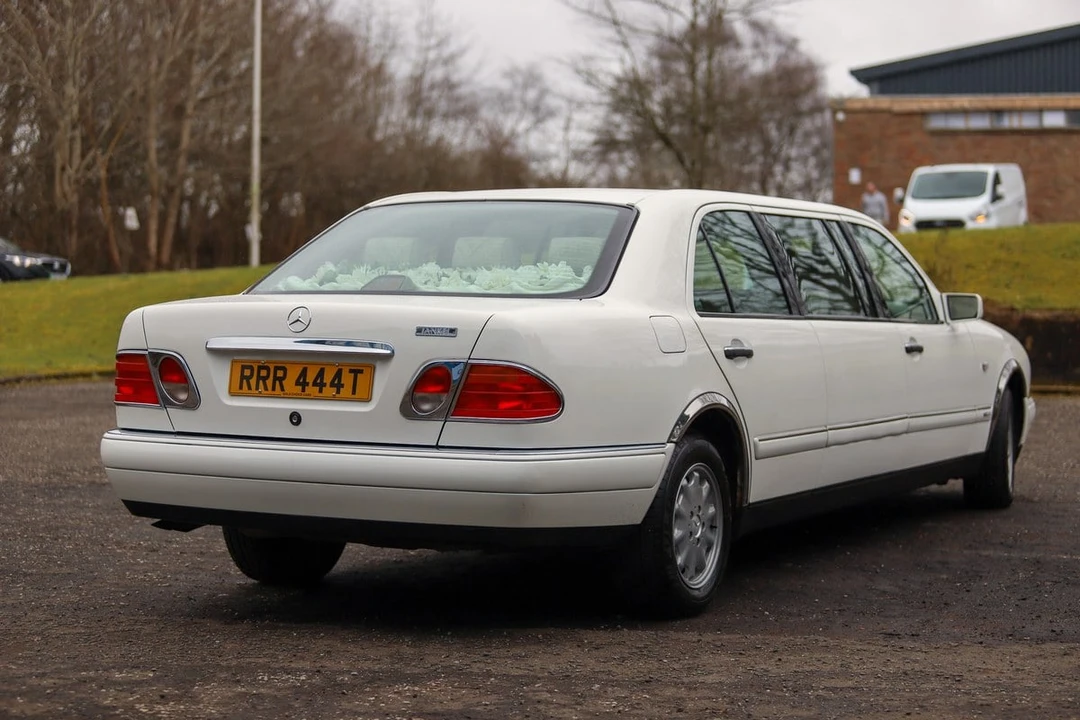 1998 Mercedes-Benz W210 E-Class - Image 6 of 30