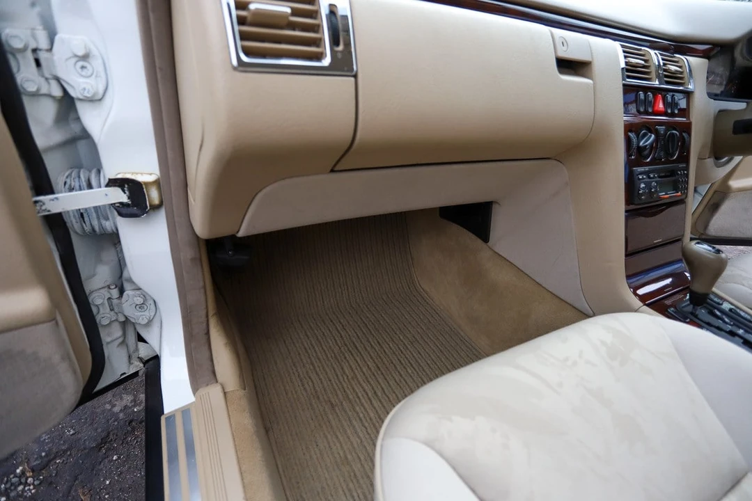 1998 Mercedes-Benz W210 E-Class - Image 30 of 30