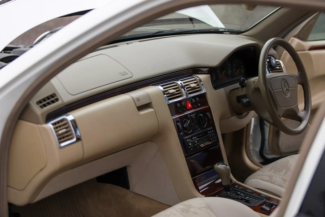 1998 Mercedes-Benz W210 E-Class - Image 21 of 30