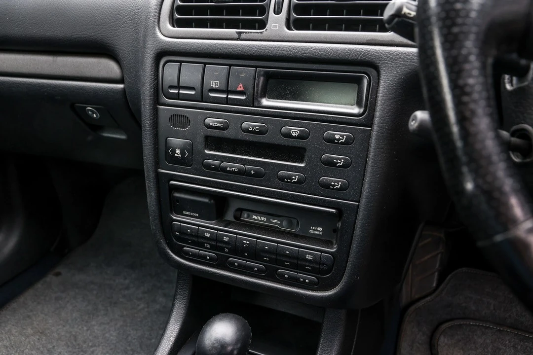 1999 Peugeot - Image 18 of 30