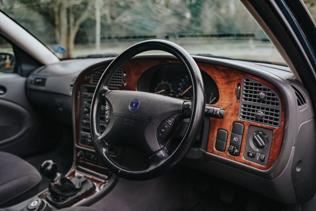 1999 Saab 9-5 1st Gen - Image 25 of 30