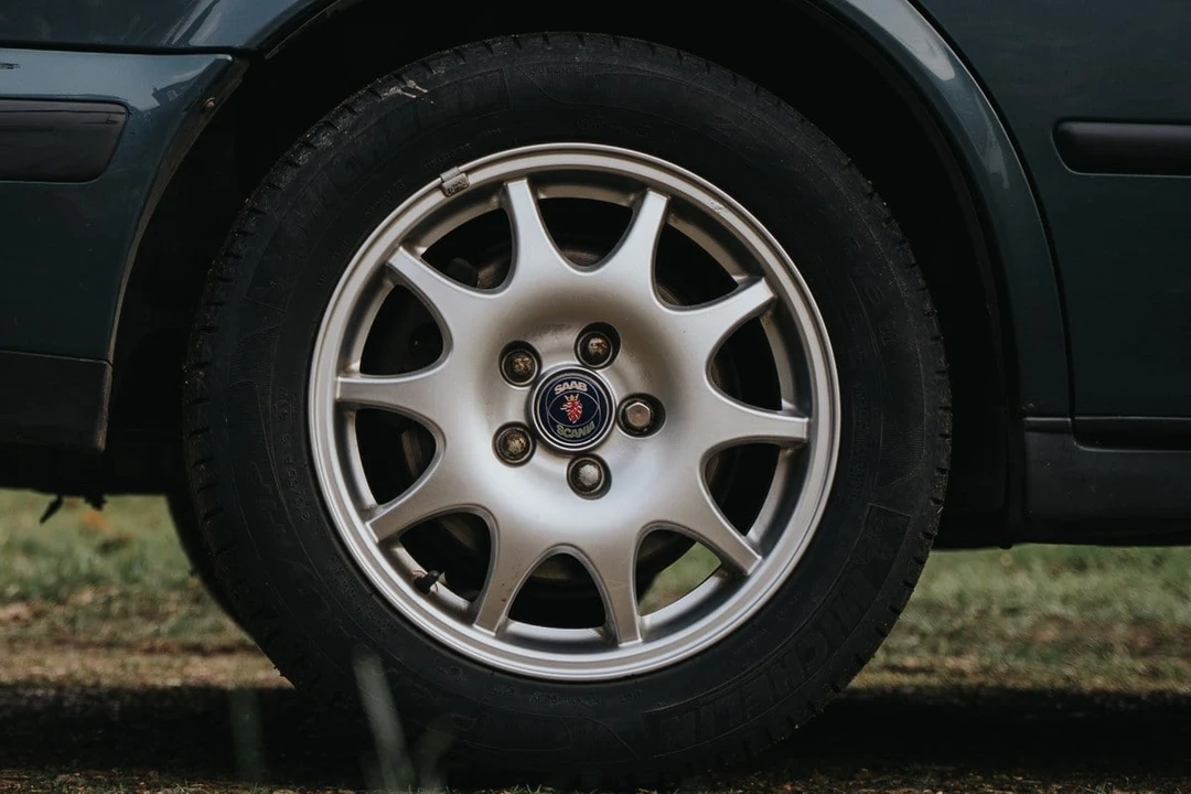 1999 Saab 9-5 1st Gen - Image 16 of 30