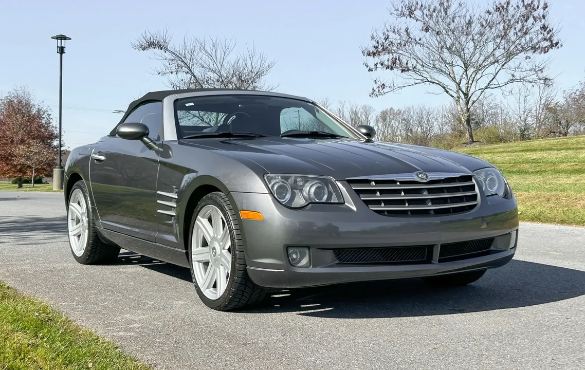 2005 Chrysler Crossfire - Image 2 of 6
