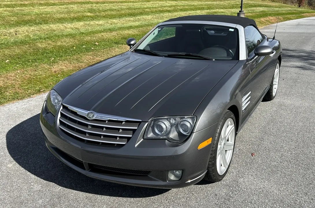 2005 Chrysler Crossfire - Image 6 of 6
