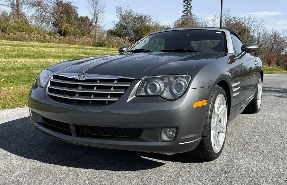 2005 Chrysler Crossfire - Image 5 of 6