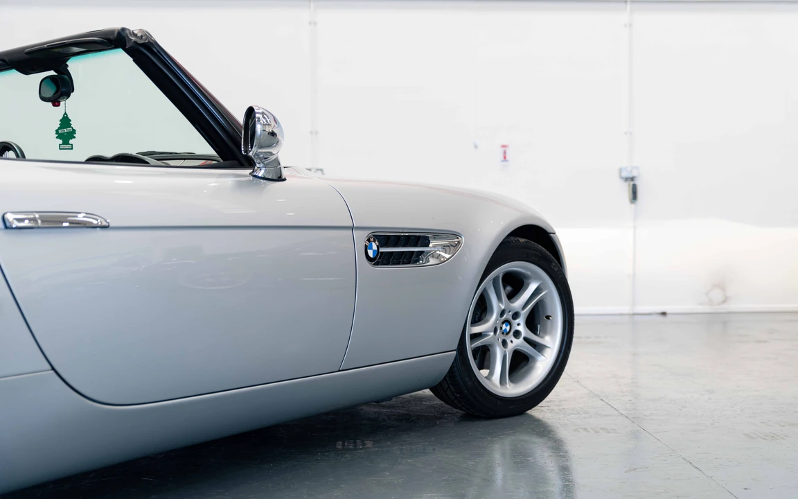 2000 BMW Z8 - Image 28 of 31