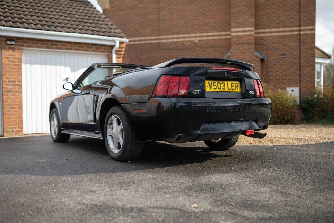 2000 Ford SN95 Mustang - Image 11 of 30