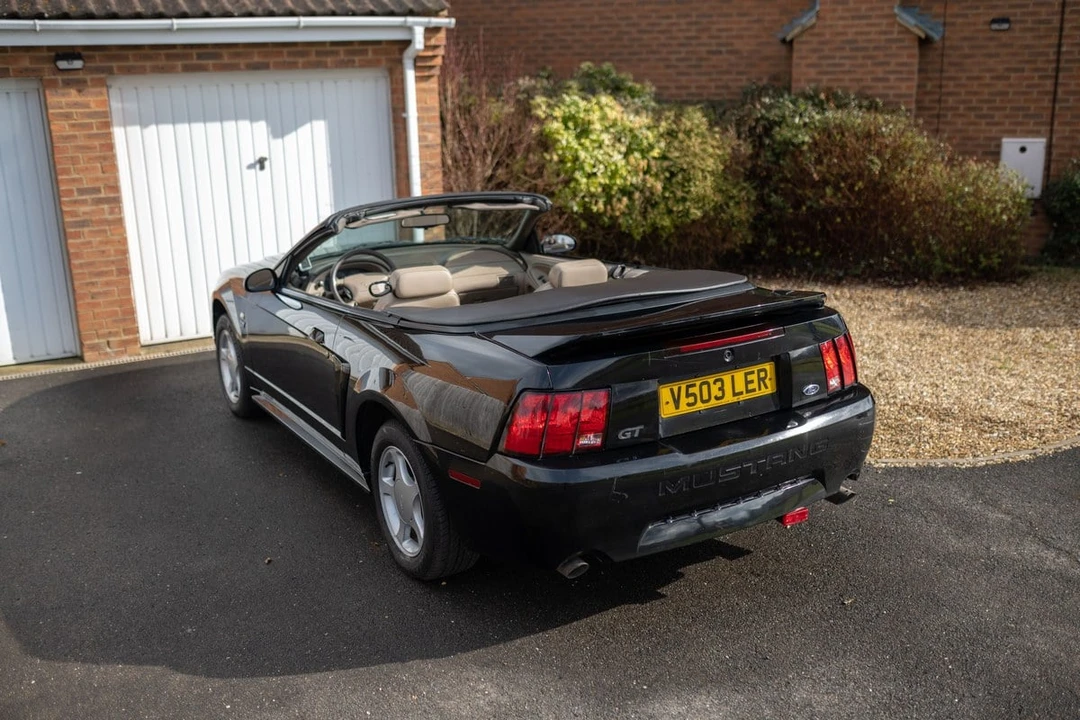 2000 Ford SN95 Mustang - Image 10 of 30